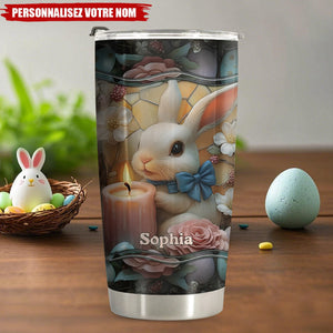 Gobelet personnalisé avec nom, featuring un joli lapin et des œufs de Pâques dans des tons pastel